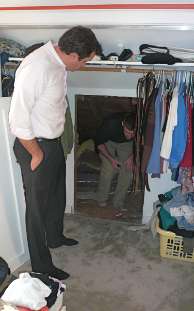 CEO Geoff Chapin quizzes Dave Boettcher (emerging) about work in the bedroom.